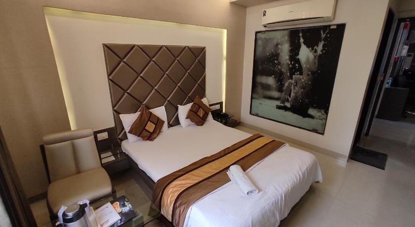 Hotel Flair Inn photo