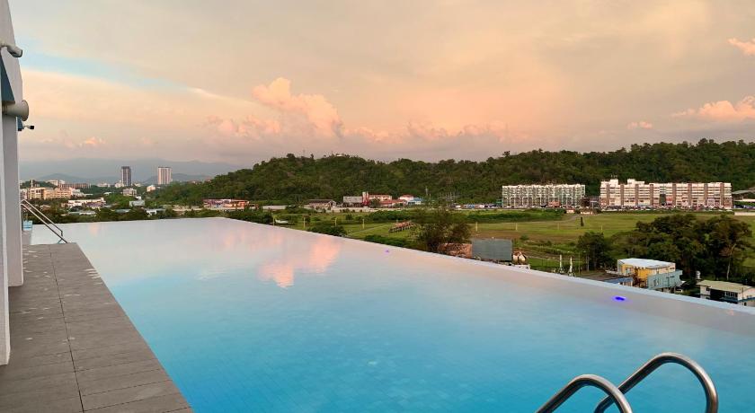 Deco Home @Aru Suites - image 3