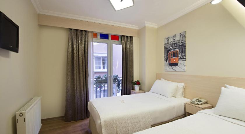 Image of Double with Balcony 5