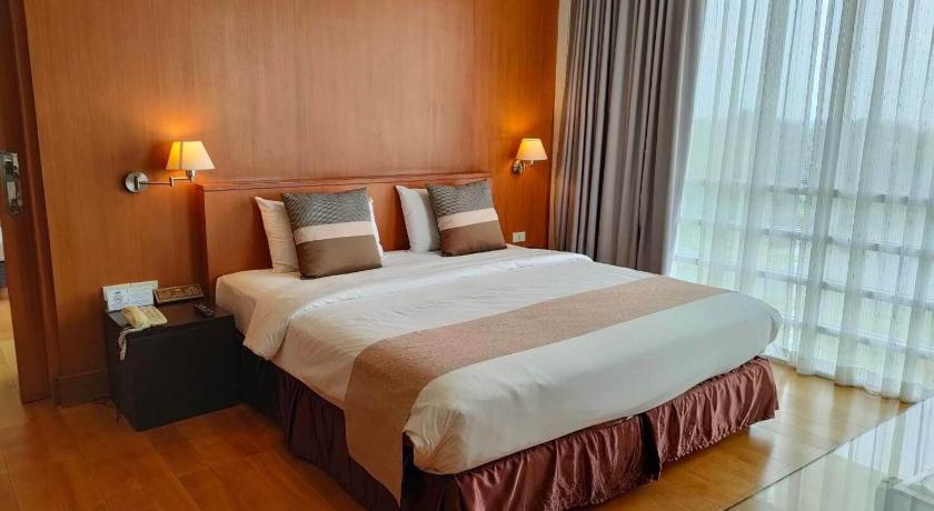 Image of Standard Suite Balcony 1