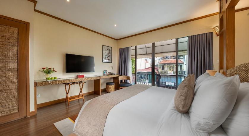 Image of MK Suite 10