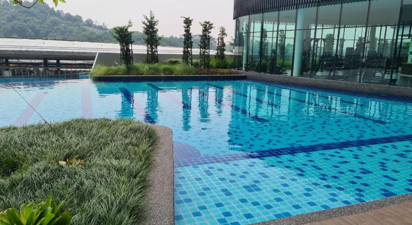 Alpine Parkland Netflix 5 Beds@ MRT Batu 11 Cheras - main image