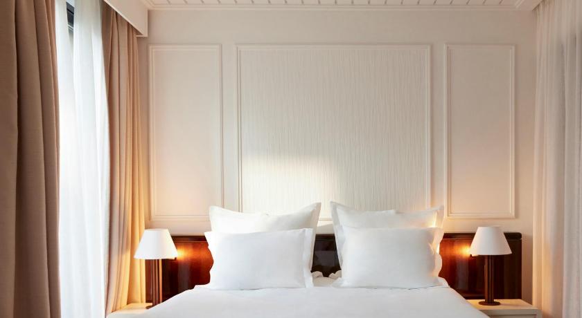 Image of Deluxe Room 3