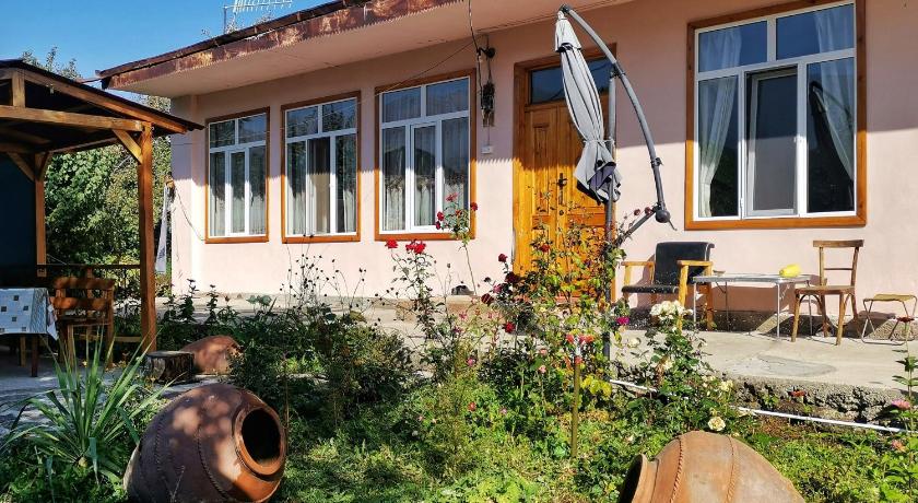 Tatev Guest House — Hotel in Kapan
