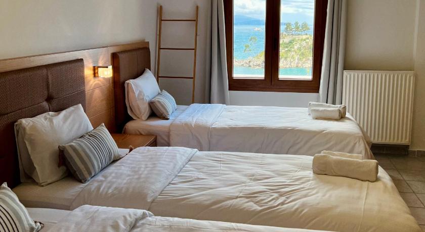Image of Apartment with Sea View (5 Adults) 0