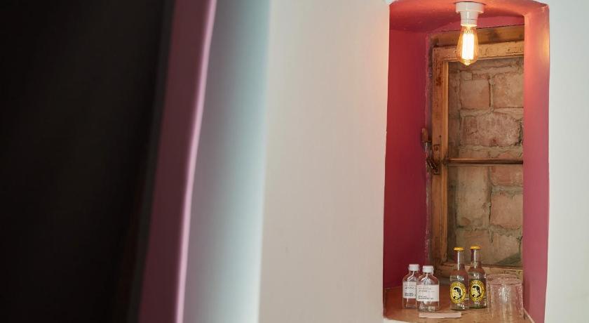 Image of Studio Budget with private external Bathroom 1