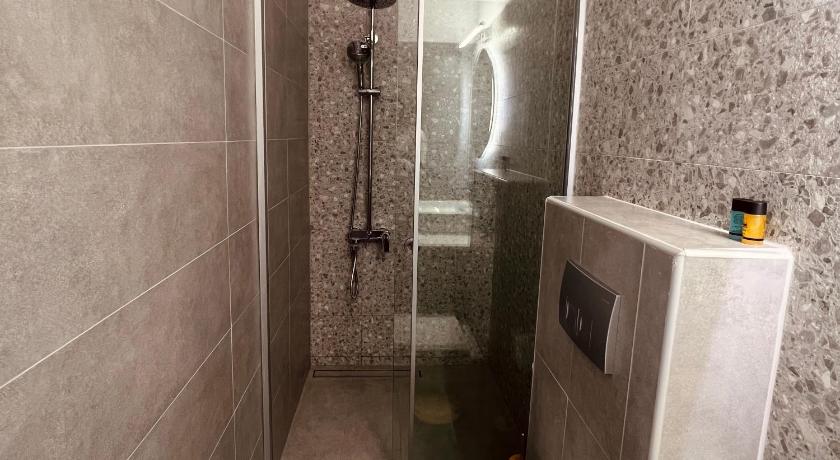 Image of Apartment with Sea View (5 Adults) 15