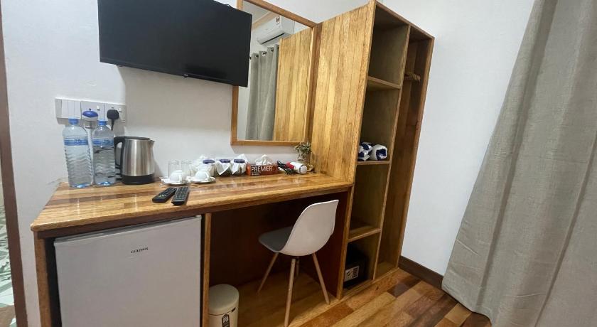 몰디브 아일랜드 Mandhoo Inn 3성급 호텔 로비