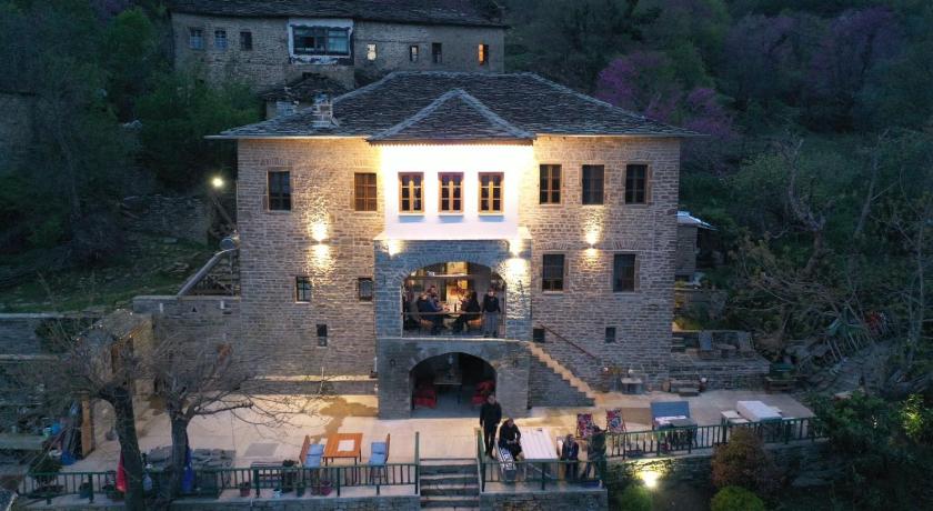 Traditional GuestHouse Permet — Hotel in Permet