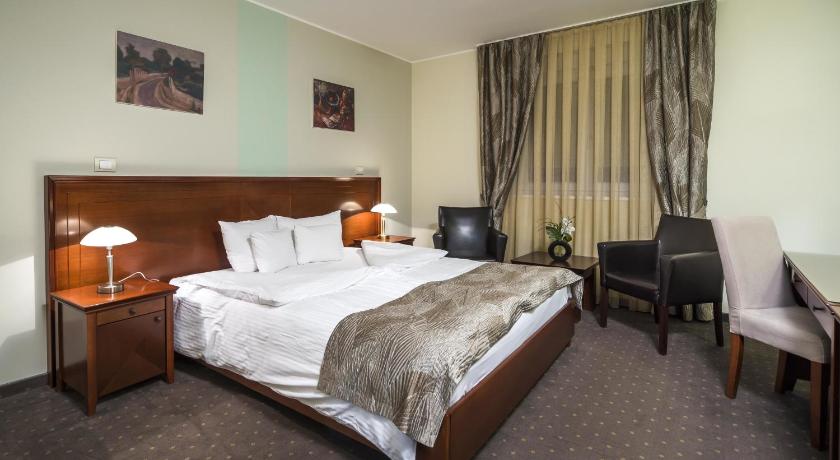 Garni Hotel Semlin B&B photo