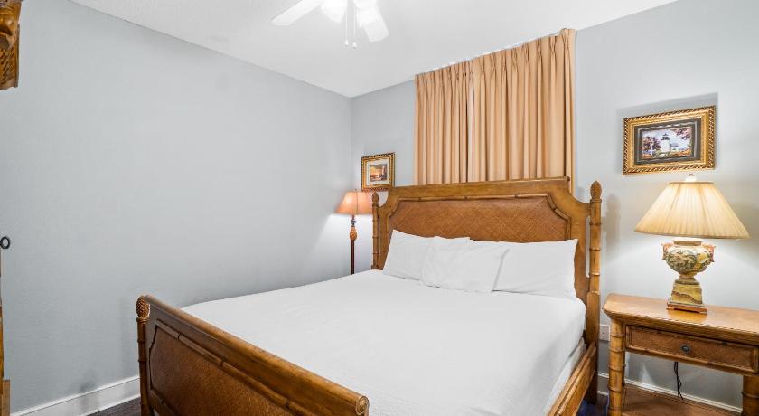 Image of One-Bedroom Apartment 615 with Sea View 4