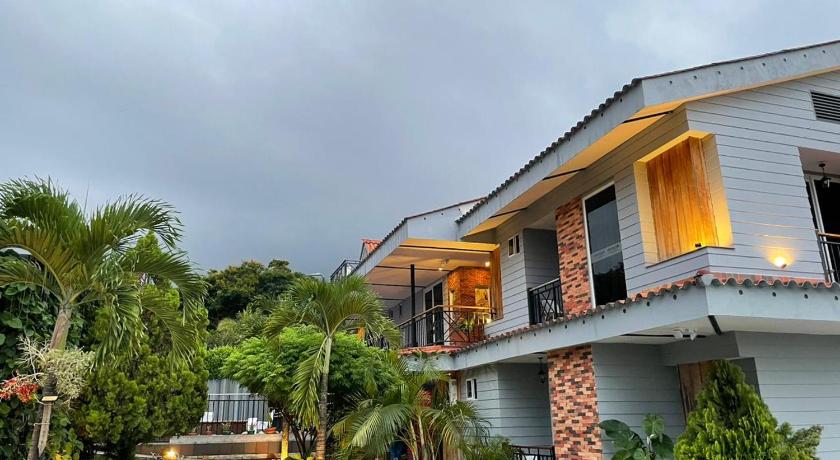 HOTEL CAMPESTRE MANOA — Hotel in Rivera