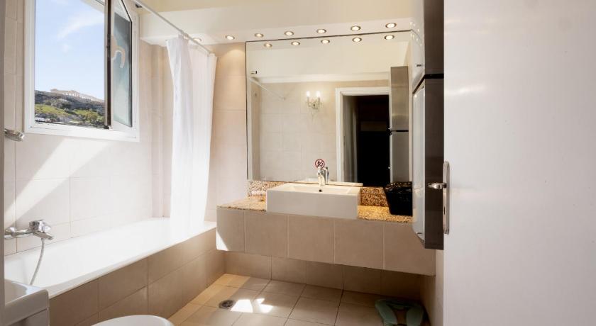 3 bdr Apt Incredible Acropolis View photo
