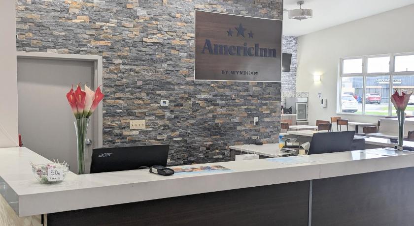 AmericInn by Wyndham Green Bay Near Stadium photo