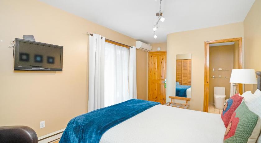 Image of Superior Double or Twin Room with Garden View 3