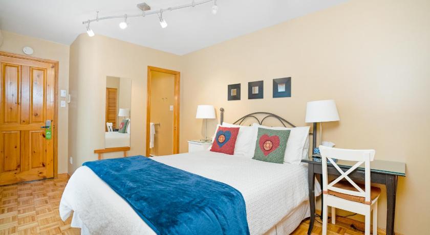 Image of Superior Double or Twin Room with Garden View 1
