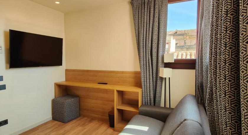 Immagine di Camera Deluxe Doppia con Letto Matrimoniale (Deluxe Double Room) 8