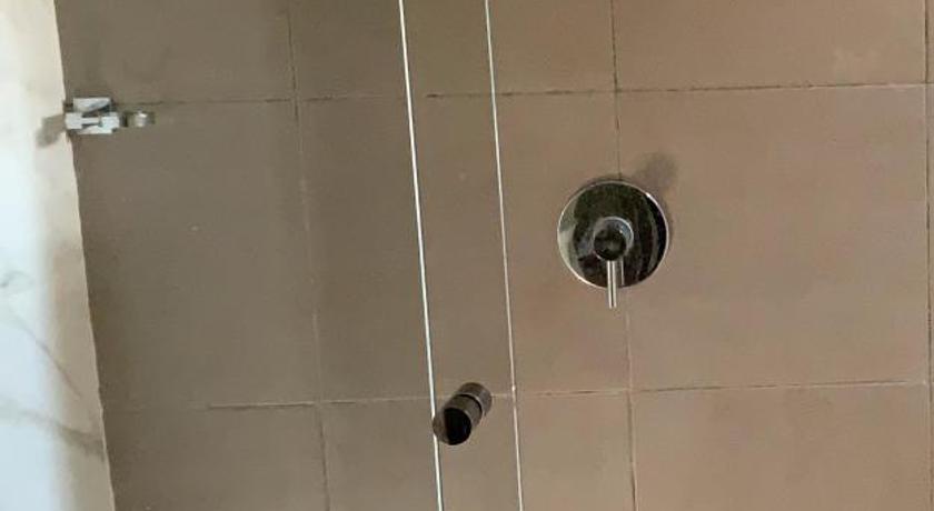 Lili's Hostel photo