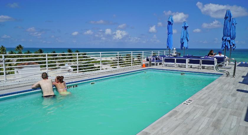Deluxe apartments at the Congress photo