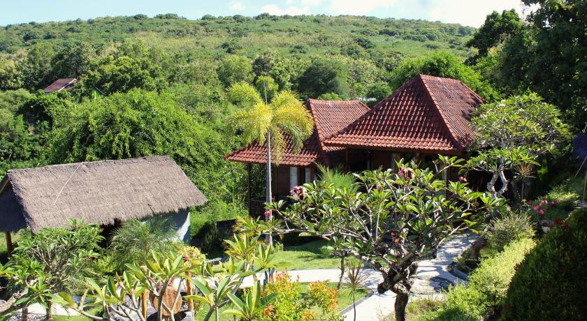 Bamboo Bungalow Jungle View photo
