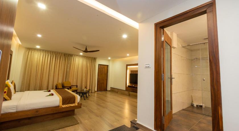 Image of Junior Suite with Garden View 8