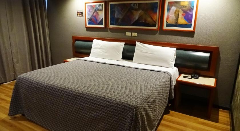 Hotel Oslo photo