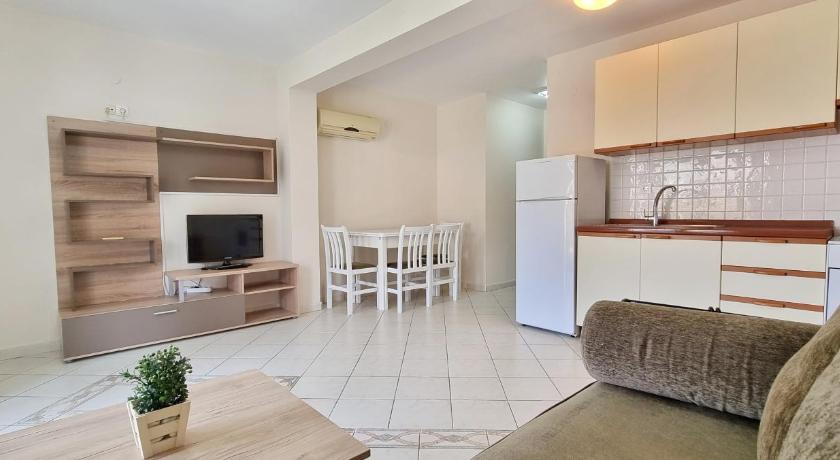 Bungalow White Apartments photo