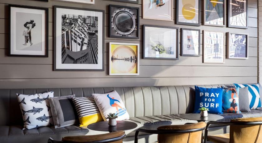 Moxy San Diego Downtown/Gaslamp Quarter photo