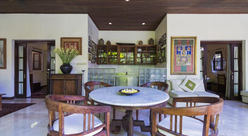 Villa Eight - image 39