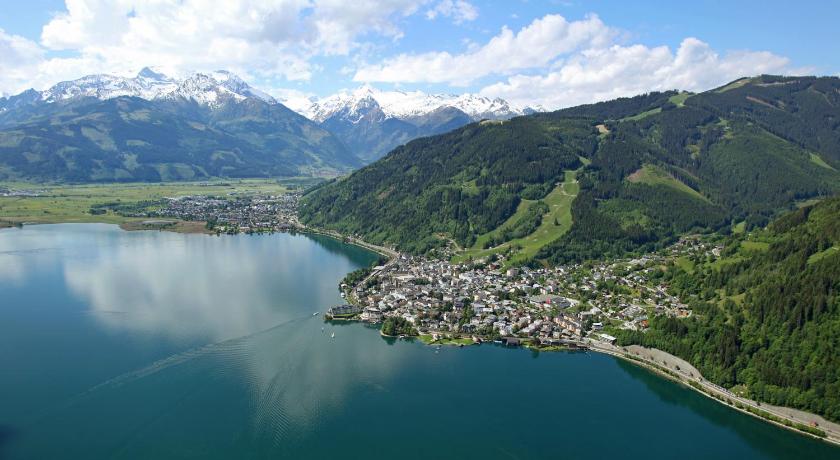 Apartment Zeller Lake & City Centre photo