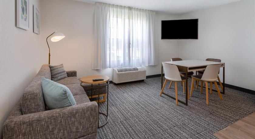 TownePlace Suites New Orleans Metairie photo