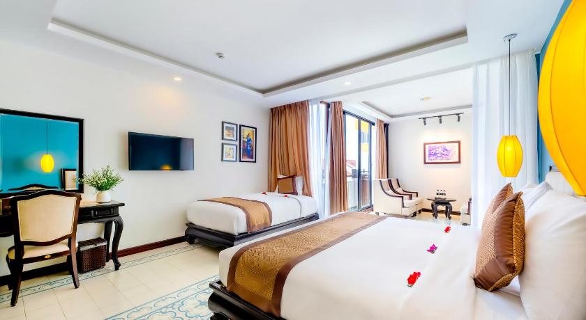 Image of Deluxe Balcony 0