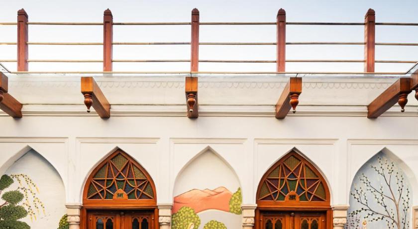 Image of Mumtaz Mahal - Golden Haveli 3