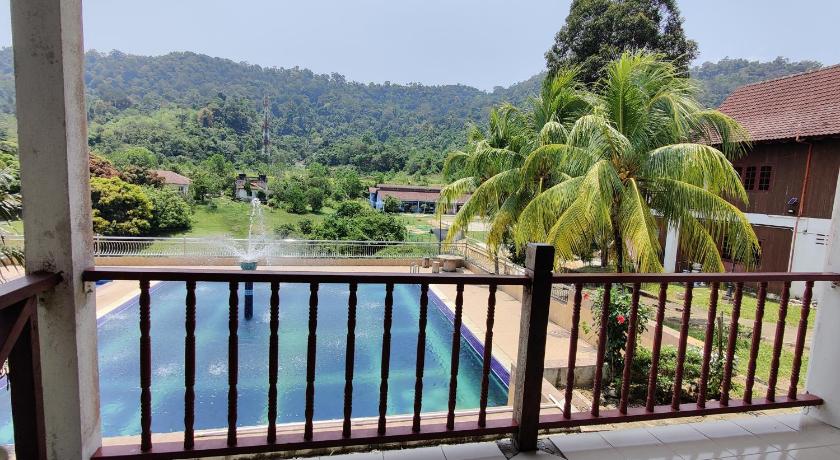 Kuala Tahan Tekoma Resort Taman Negara Hotel exterior