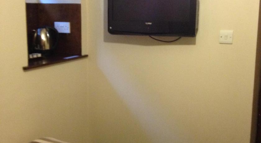 Image of Basic Double Room with External Bathroom 13
