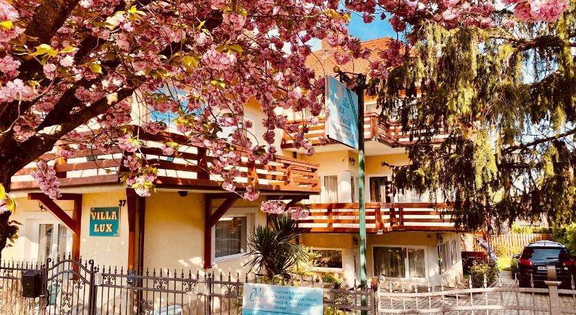 Villa Lux photo