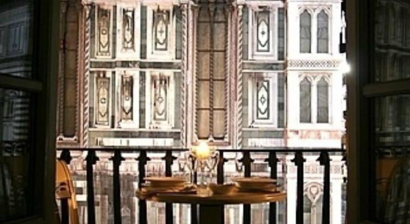 Image of Deluxe Duomo View Apartment with Balcony 13
