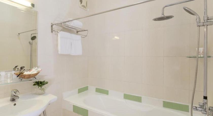 Image of Classic Suite with City View 2