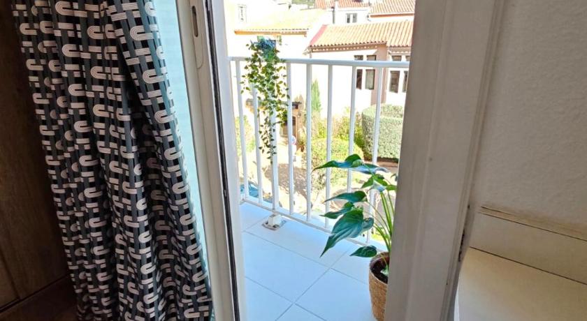 HOTEL DES CALANQUES photo