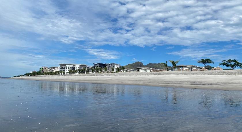 Playa Caracol Chame photo
