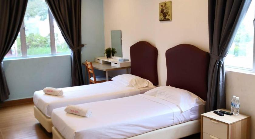 Image of Standard Twin Room 4