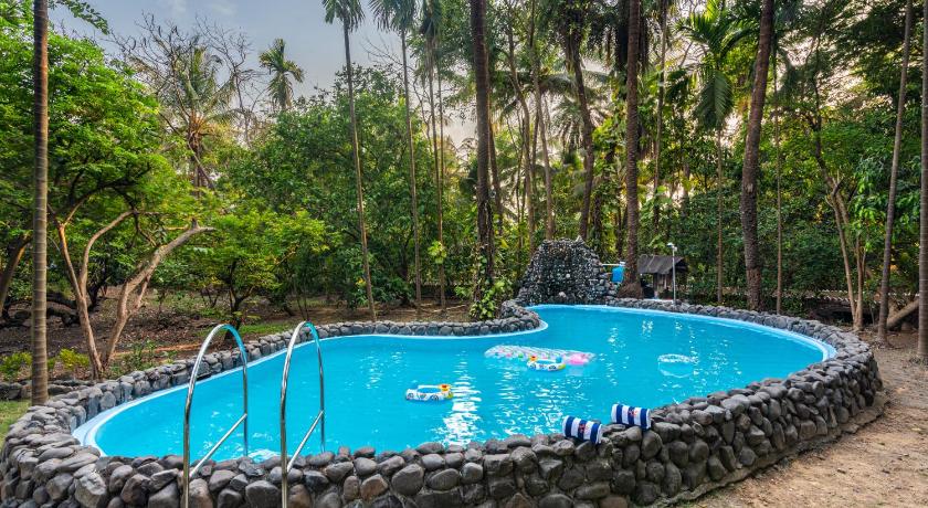 SaffronStays Chikoo Wadi- 3BDR Pet-friendly Villa with Pool in Boisar