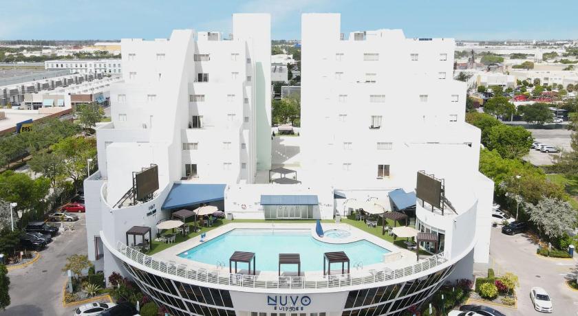 Nuvo Suites Miami Airport West/Doral photo