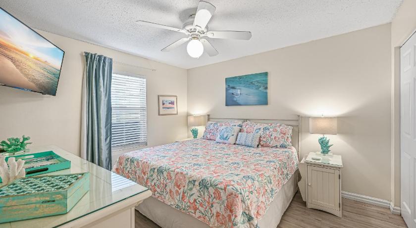 Image of Apartment with Sea View 12
