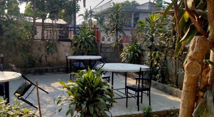 Hotel Tiger Tops Sauraha photo