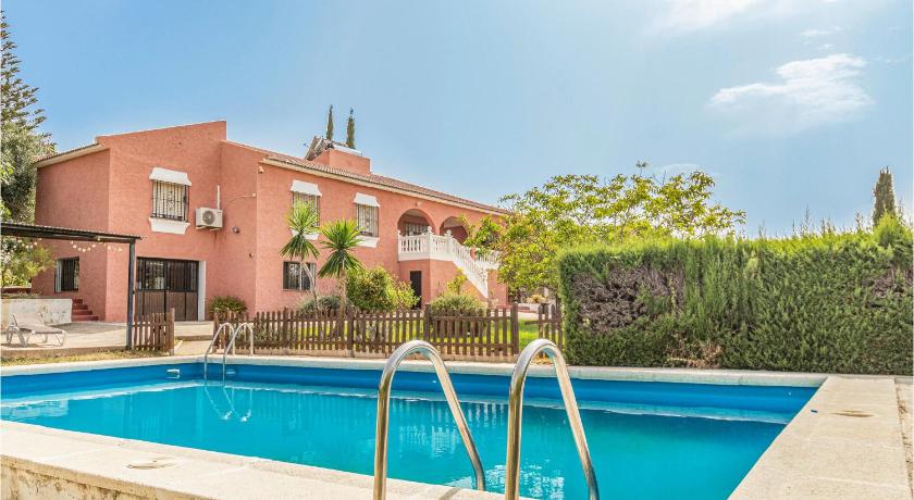 Nice Home In Alhaurin De La Torre With Wifi, Private Swimming Pool And Outdoor Swimming Pool — Hotel in Málaga