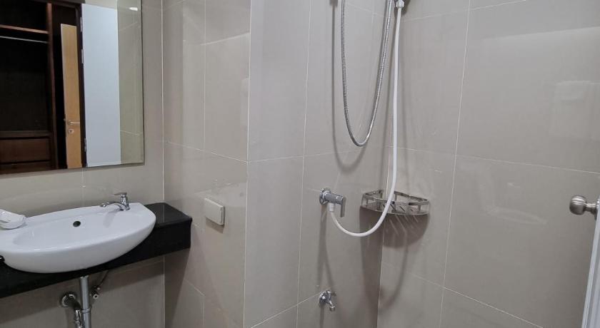 Tiara Place - image 10