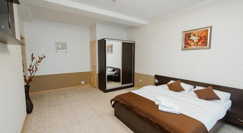 TipTop Hotel CITY CENTER photo