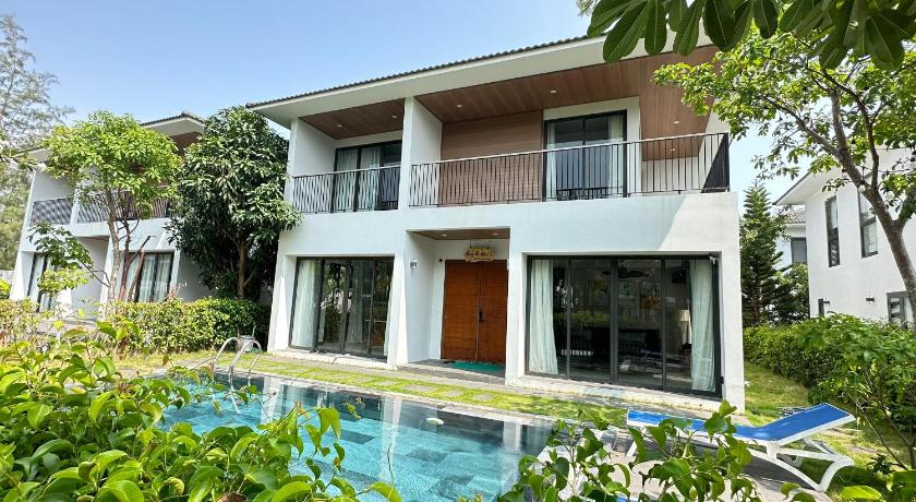 Hoang Hai Villas 3 Phu Quoc - 3 Bedrooms - Private Swimming Pool — Hotel in Phu Quoc Island