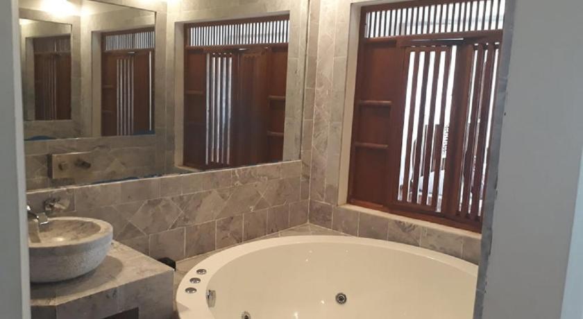 Image of Deluxe Family Ocean View 7